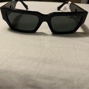 Black Rectangular Sunglasses